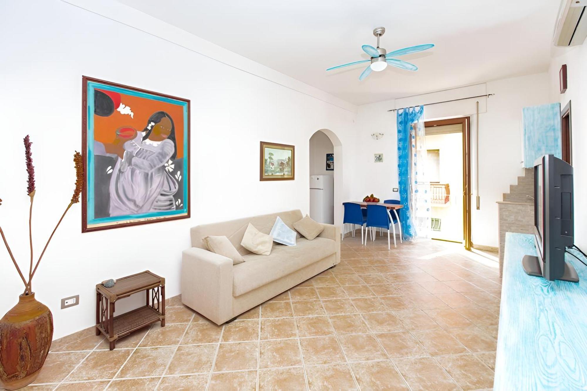 Splendido Appartamento In Pieno Centro Dell'Isola La Maddalena  Exteriér fotografie